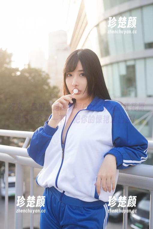 好友，你们见过糖果果Candy这张红花原图吗？分享一下，把你的惊艳发出去！