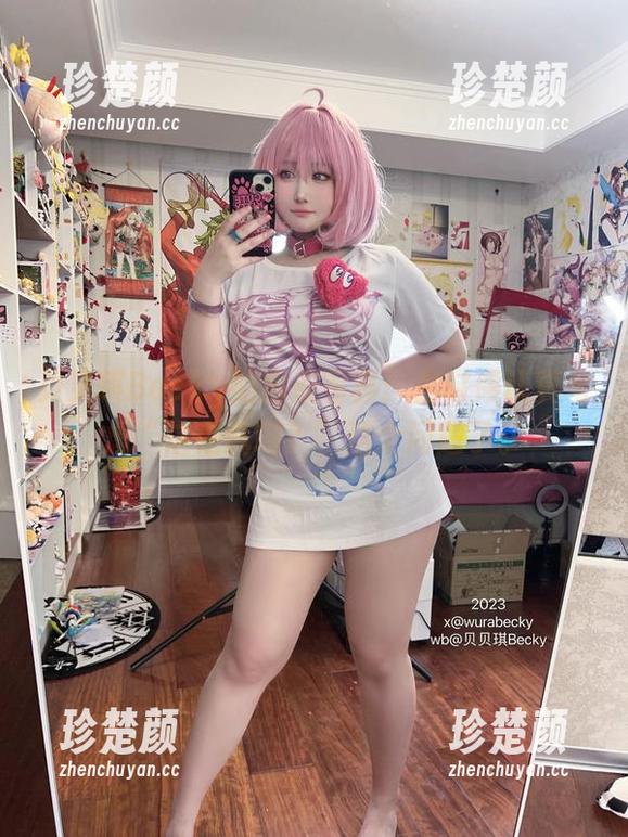 贝贝琪Becky的内衣写真：是时候认真考虑“这是我吗？”这个问题了。