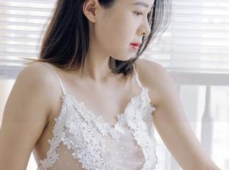 轰趴猫 - 就问曲曲的圣诞作品，能不能再亮眼一点？