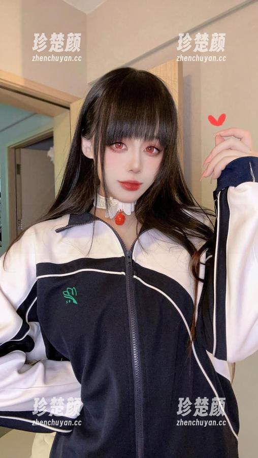 追随阿九从不咕咕(九言)的长腿：写真资源里的各种思考…呃，腿部思考