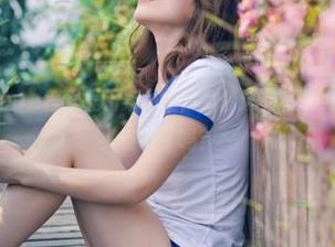 青豆客 - Kiren_程程程化身女仆，为你送上满满的美图资源，准备好了吗？